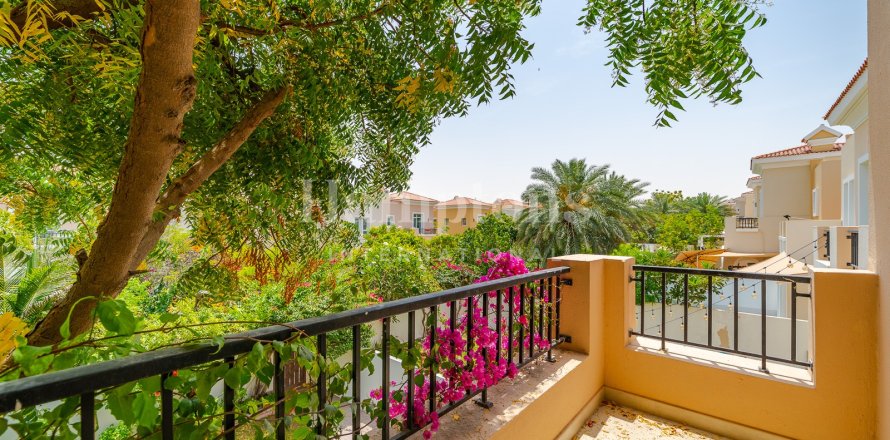 Stadthaus in Arabian Ranches 2, Dubai, VAE: 4 Schlafzimmer, 350.399 m2 Nr. 717974