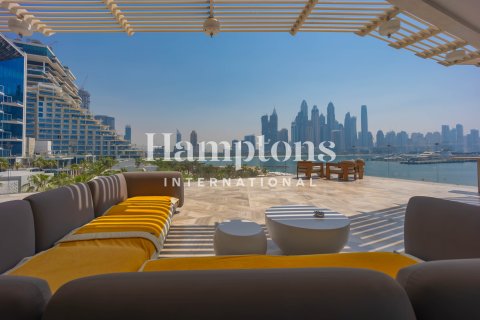 Penthouse në Palm Jumeirah, Dubai, Emiratet e Bashkuara Arabe 4 dhoma gjumi, 545.27000372 m2. № 717977 - Foto 2