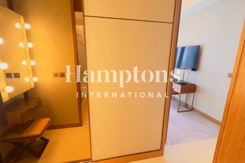 Huoneisto Downtown Dubai (Downtown Burj Dubai), Arabiemiraatit 1 makuuhuone, 70.67967337 m2 № 717973 - kuva 2