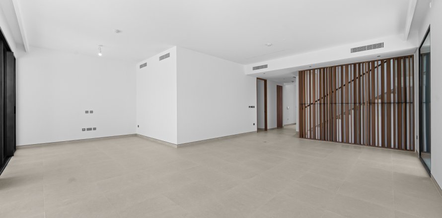Vilë në Tilal Al Ghaf, Dubai, Emiratet e Bashkuara Arabe 5 dhoma gjumi, 425.22 m2. № 751158