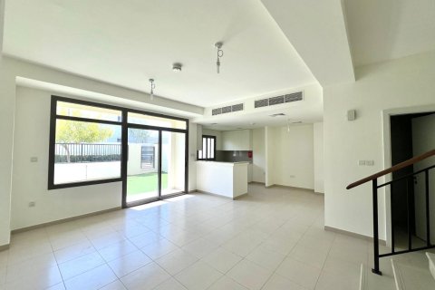 Townhouse til leje i Town Square, Dubai, UAE 3 soveværelser, 187.86 kvm № 751157 - foto 2