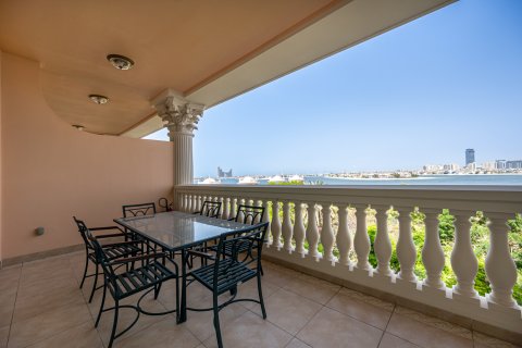 Appartamento in affitto a Palm Jumeirah, Dubai, EAU 3 camere da letto, 235.6 mq. № 751155 - foto 17