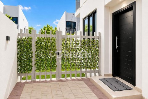 Adosado en alquiler en Dubai, EAU 3 dormitorios, 174.84 m2 № 768209 - foto 4