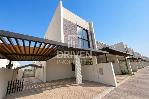 Adosado en alquiler en Dubai, EAU 3 dormitorios, 174.84 m2 № 768209 - foto 2