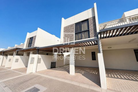 Adosado en alquiler en Dubai, EAU 3 dormitorios, 174.84 m2 № 768209 - foto 3