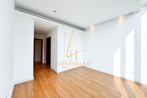 Apartemen di Al Wasl, Dubai, UEA 2 kamar tidur, 165 m2 nomor 726353 - foto 16