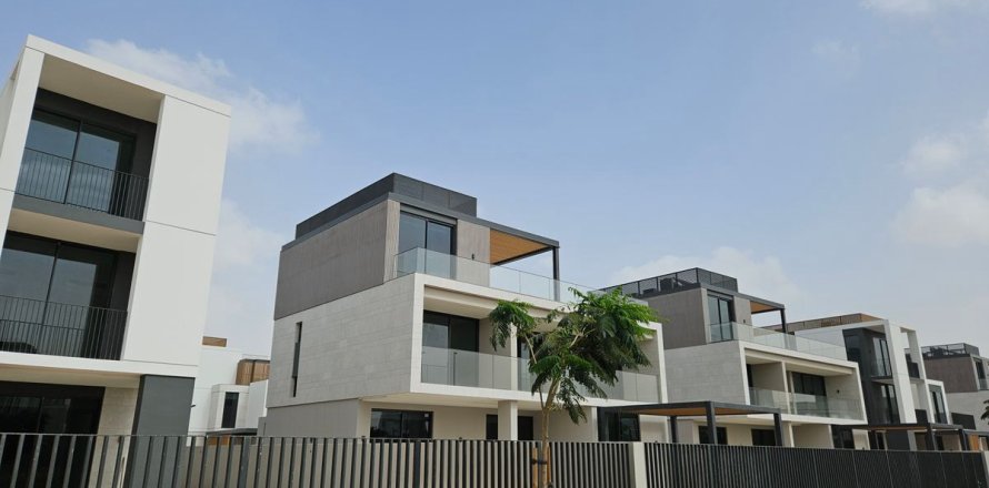 Villa i Dubai, Emiratene 4 soverom, 448 kvm nr. 699716