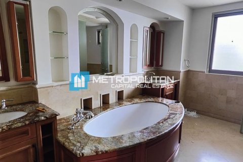 Müüa ridamaja on the Saadiyat Island, Abu Dhabi, AÜE: 4 magamistoaga, 570.8 m² Nr 638527 - pilt 16