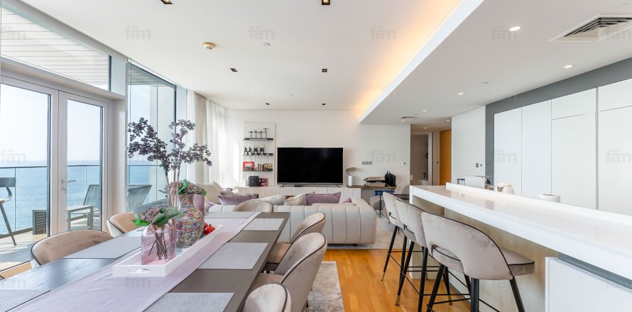 Huoneisto Dubai, Arabiemiraatit 4 makuuhuonetta, 238.1 m2 № 659079