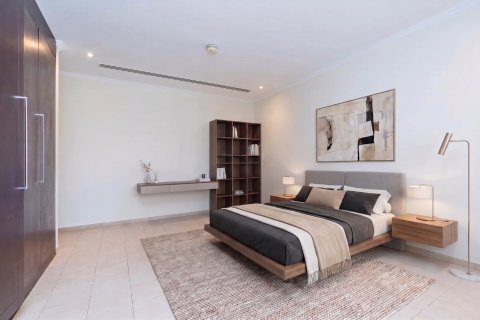 Villa in Jumeirah Islands, Dubai, UAE 4 bedrooms, 802 sq.m. № 734355 - photo 8
