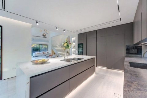 Vila v Dubai, SAE 4 ložnice, 447 m² Č.: 734350 - fotografie 2