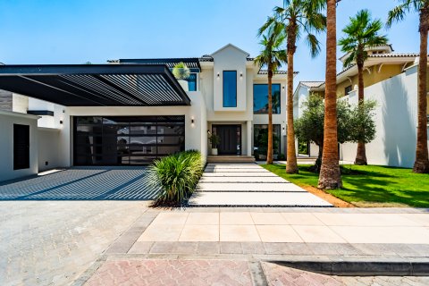 Willa w Palm Jumeirah, Dubai, ZEA 4 sypialnie, 503 mkw. nr 734354