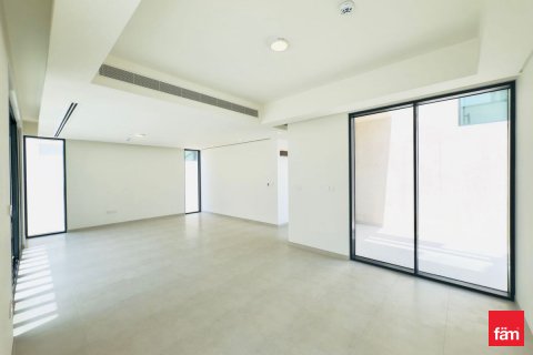 Villa à louer à Dubai, EAU 4 chambres, 549.8 m2 № 634788 - photo 3