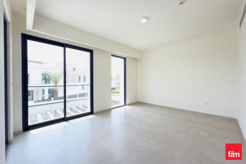 Villa à louer à Dubai, EAU 4 chambres, 549.8 m2 № 634788 - photo 4