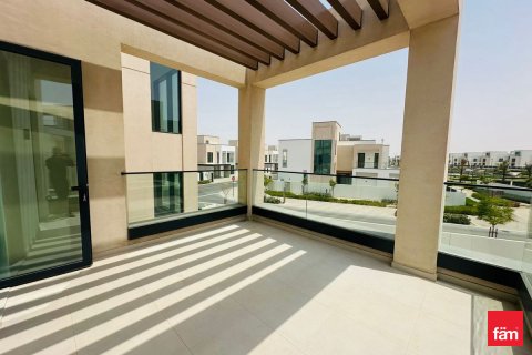 Villa à louer à Dubai, EAU 4 chambres, 549.8 m2 № 634788 - photo 14