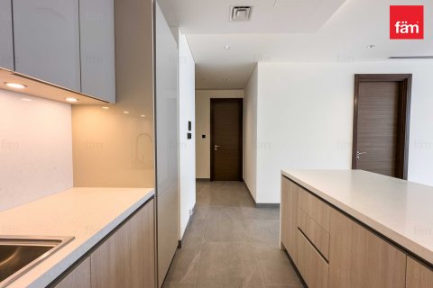 Apartment in Dubai, UAE 3 bedrooms, 144.8 sq.m. № 634789 - photo 6