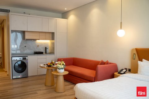 Apartment in Dubai, UAE 33.4 sq.m. № 634787 - photo 16
