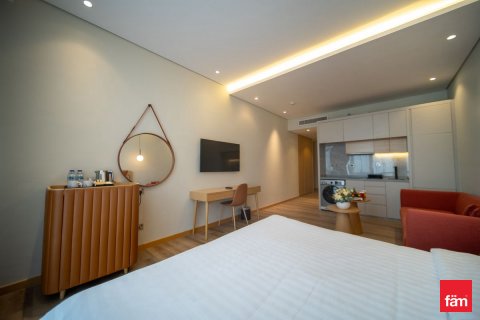 Apartment in Dubai, UAE 33.4 sq.m. № 634787 - photo 1