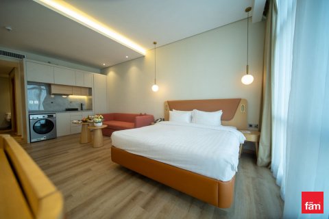Apartment in Dubai, UAE 33.4 sq.m. № 634787 - photo 5