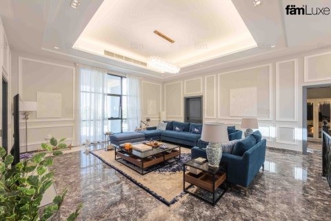 Vilë në Al Barsha, Dubai, Emiratet e Bashkuara Arabe 5 dhoma gjumi, 1114.8 m2. № 714928 - Foto 12