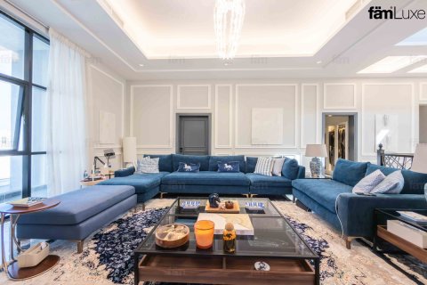 Vilë në Al Barsha, Dubai, Emiratet e Bashkuara Arabe 5 dhoma gjumi, 1114.8 m2. № 714928 - Foto 14