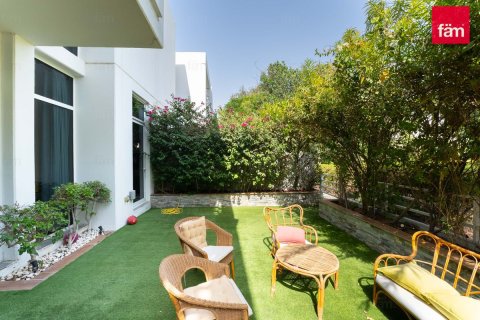 Rijtjeshuis te huur in Dubai, VAE 3 slaapkamers, 187.2 vr.m., nr 714929 - foto 16