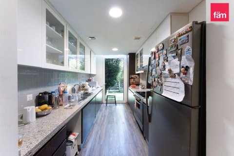 Rijtjeshuis te huur in Dubai, VAE 3 slaapkamers, 187.2 vr.m., nr 714929 - foto 2