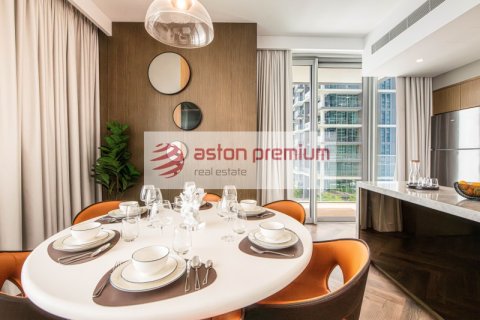 Appartamento in vendita a Dubai Harbour, Dubai, EAU 3 camere da letto, 174 mq. № 735894 - foto 17