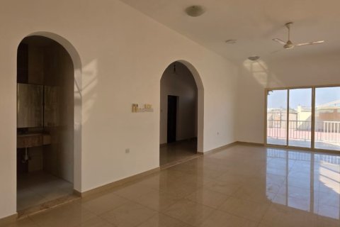 Vila u Ras Al Khaimah, UAE 4 spavaćih soba, 929 m2 Br. 735058 - fotografija 3