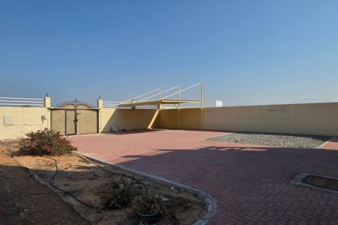 Vila u Ras Al Khaimah, UAE 4 spavaćih soba, 929 m2 Br. 735058 - fotografija 14