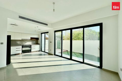 Villa em Dubai, EAU 4 quartos, 226.5 m2 № 763510