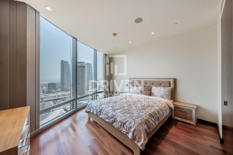 Apartment in Downtown Dubai (Downtown Burj Dubai), UAE 3 bedrooms, 216.74 sq.m. № 742908 - photo 11