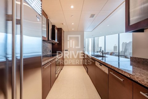 Apartment in Downtown Dubai (Downtown Burj Dubai), UAE 3 bedrooms, 216.74 sq.m. № 742908 - photo 6