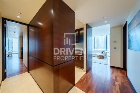 Apartment in Downtown Dubai (Downtown Burj Dubai), UAE 3 bedrooms, 216.74 sq.m. № 742908 - photo 9
