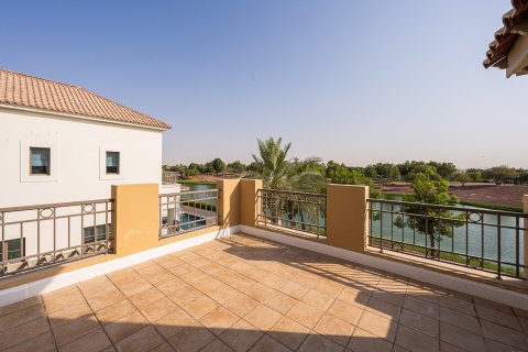 Vila di Jumeirah Golf Estates, Dubai, UAE 5 bilik tidur, 779.1 meter persegi № 750472 - foto 17