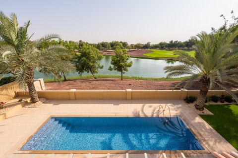 Vila di Jumeirah Golf Estates, Dubai, UAE 5 bilik tidur, 779.1 meter persegi № 750472 - foto 4