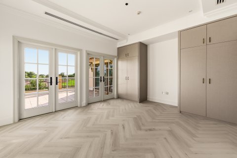 Vila di Jumeirah Golf Estates, Dubai, UAE 5 bilik tidur, 779.1 meter persegi № 750472 - foto 5