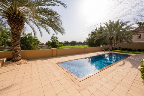 Vila di Jumeirah Golf Estates, Dubai, UAE 5 bilik tidur, 779.1 meter persegi № 750472 - foto 25