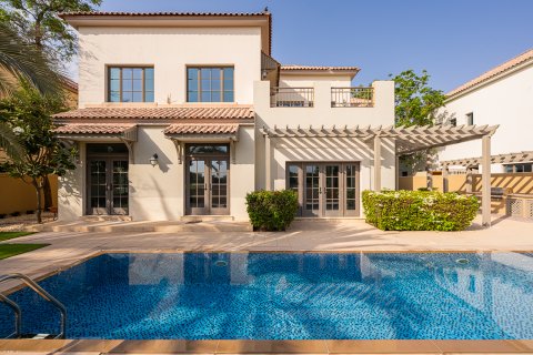 Vila di Jumeirah Golf Estates, Dubai, UAE 5 bilik tidur, 779.1 meter persegi № 750472 - foto 23