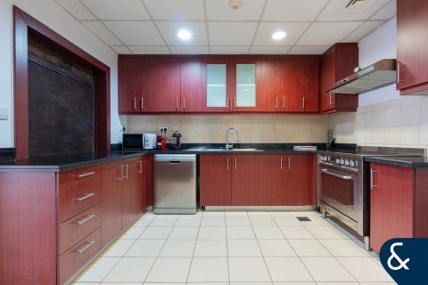 Jumeirah Beach Residence, Dubai, संयुक्त अरब अमीरात में अपार्टमेंट, 3 बेडरूम, 179 वर्ग मीटर, संख्या 685019 - फ़ोटो 19