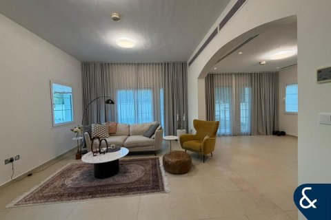 Jumeirah Village Triangle, Dubai, संयुक्त अरब अमीरात में विला, 2 बेडरूम, 661 वर्ग मीटर, संख्या 685018 - फ़ोटो 13