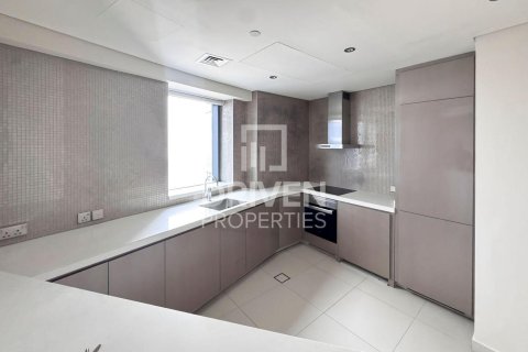 Apartament në Business Bay, Dubai, Emiratet e Bashkuara Arabe 3 dhoma gjumi, 162.02 m2. № 746602 - Foto 9