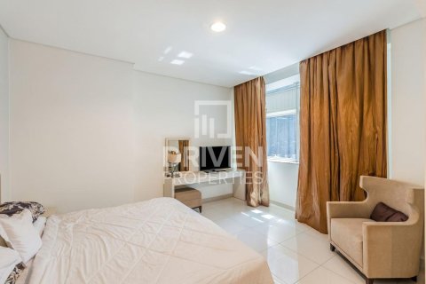 Dzīvoklis Business Bay, Dubaijā, AAE 3 istabas, 150.22 m2 Nr. 746302 - attēls 12