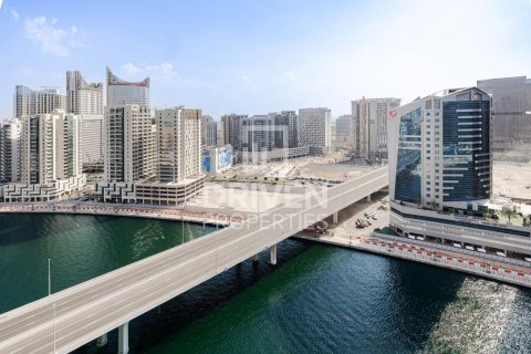 Apartment in Business Bay, Dubai, UAE 2 bedrooms, 128.3 sq.m. № 746300 - photo 14