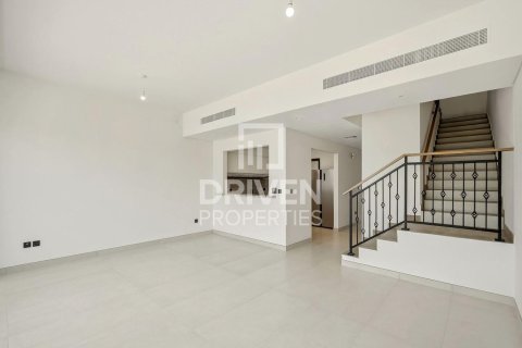 Townhouse in Damac Lagoons, Dubai, UAE 4 bedrooms, 144 sq.m. № 742551
