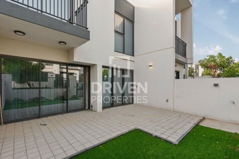 Casa urbana para venda em Dubai Land, Dubai, EAU 3 quartos, 161.84 m2 № 742542 - foto 16