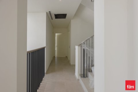 Villa in Dubai, UAE 3 bedrooms, 167.9 sq.m. № 563863 - photo 7