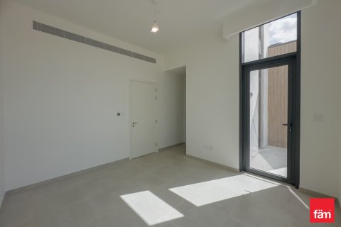 Villa in Dubai, UAE 3 bedrooms, 167.9 sq.m. № 563863 - photo 22
