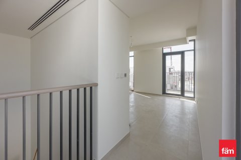 Villa in Dubai, UAE 3 bedrooms, 167.9 sq.m. № 563863 - photo 17
