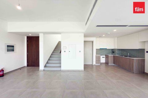 Shtëpi në qytet në Dubai, Emiratet e Bashkuara Arabe 3 dhoma gjumi, 174 m2. № 563859 - Foto 3